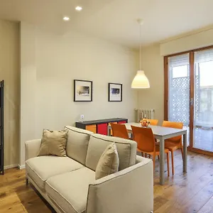Dalla Giulia - A/c, Wi-fi, Private Parking - Sweet Dreams In Appartamento